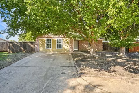 2510 Tristian Ct, Dallas, TX 75211