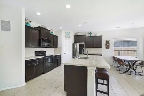 5120 Mountain View Dr, Krum, TX 76249 photo 11