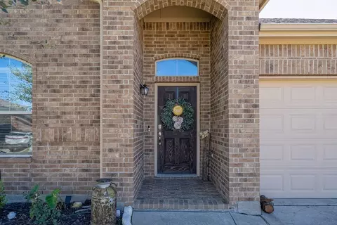 5120 Mountain View Dr, Krum, TX 76249 photo 4