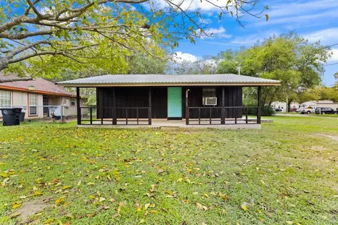 200 Lipscomb St, Cleburne, TX 76031