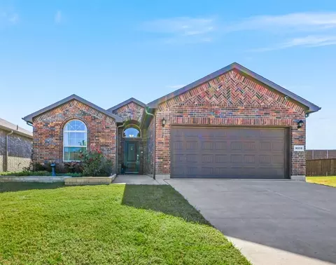 9232 Pepper Grass Dr, Fort Worth, TX 76131