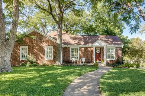 6939 Hammond Ave, Dallas, TX 75223