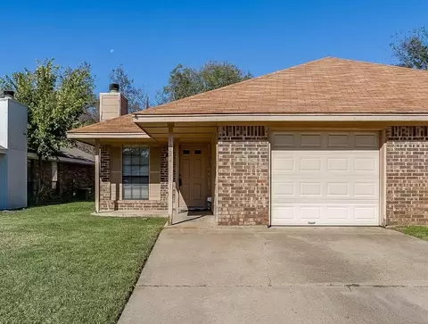 1034 Irene St, Burleson, TX 76028