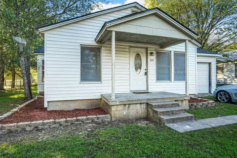 209 Donald St, White Settlement, TX 76108