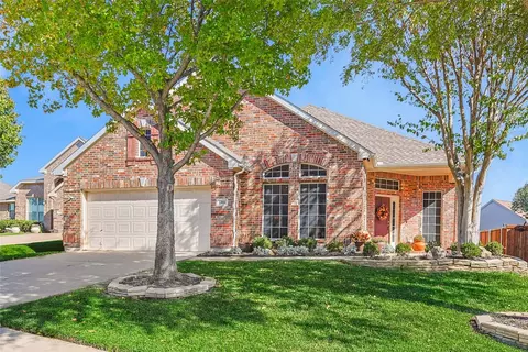 1704 Osprey Ct, Corinth, TX 76210