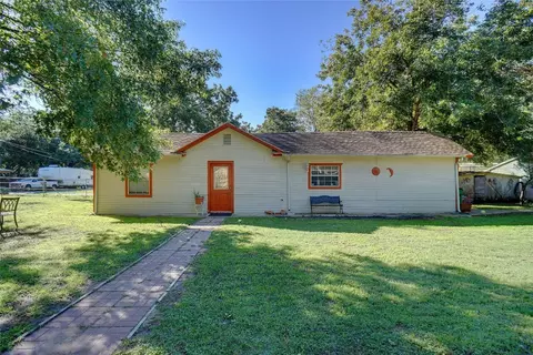 2501 Thomas Rd, Haltom City, TX 76117