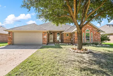 317 Carriage Ln, Saginaw, TX 76179