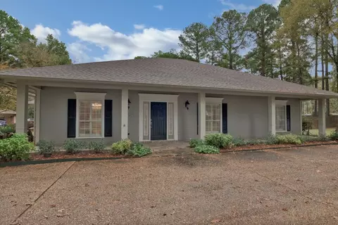 9851 Norris Ferry Rd, Shreveport, LA 71106