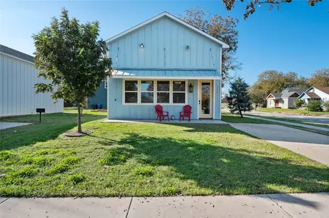 319 N Mirick Ave, Denison, TX 75020