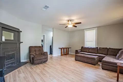 608 E Marrion St, Itasca, TX 76055 photo 5