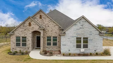 530 Wilson Bend Rd, Millsap, TX 76066