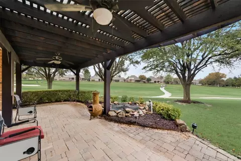 462 Long Cove Dr, Fairview, TX 75069