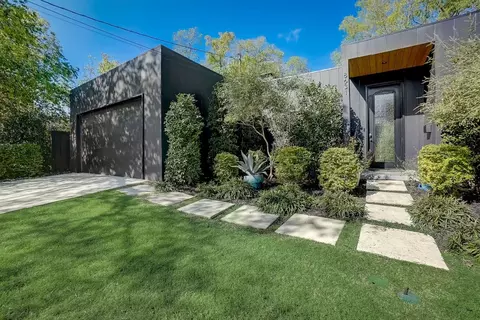 8631 Daytonia Ave, Dallas, TX 75218