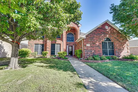 1303 Pegasus Dr, Arlington, TX 76013