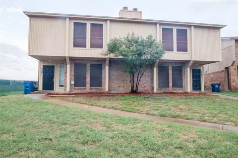 2201 Chase Ct, Dalworthington Gardens, TX 76013