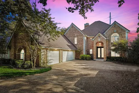 2331 Table Rock Ct, Arlington, TX 76006