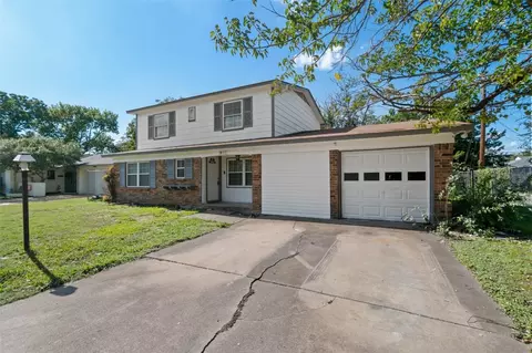1902 4th St, Grand Prairie, TX 75051