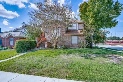 2911 Hunters Point Ln, Carrollton, TX 75007