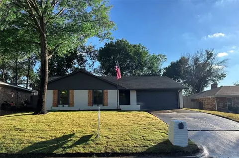 2205 Sierra Dr, Grapevine, TX 76051