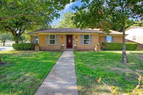 2321 Anders Dr, Mesquite, TX 75150