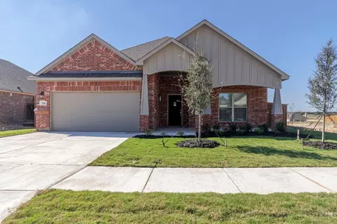 708 Lake Murray Ln, Cleburne, TX 76033