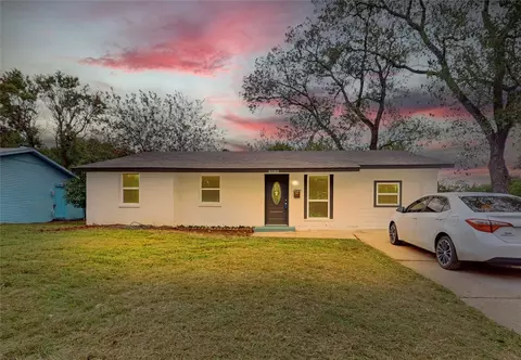 2029 Holcomb Rd, Dallas, TX 75217