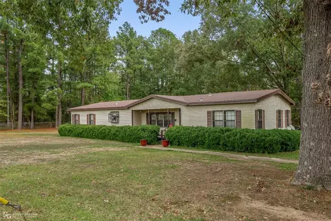 2627 Mayflower Rd, Haughton, LA 71037