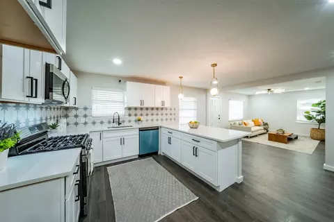 5232 Stanley Keller Rd, Haltom City, TX 76117