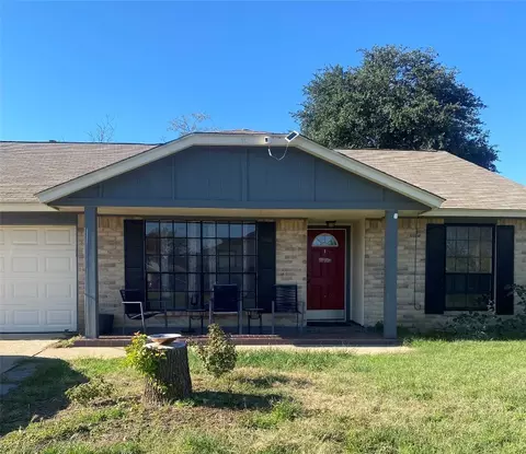 3925 Teaberry Ln, Fort Worth, TX 76133