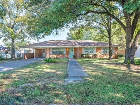 416 Beard St, Canton, TX 75103