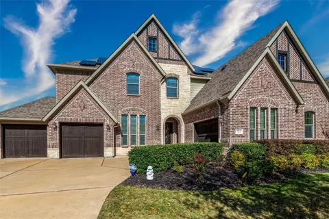 721 Dusty Trl, Aubrey, TX 76227