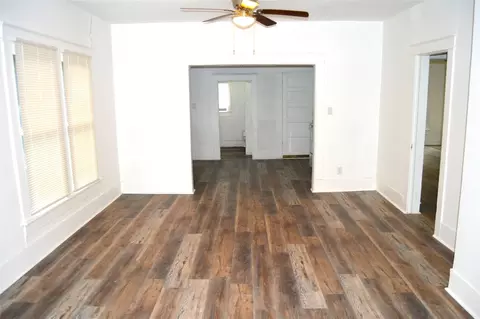 105 E College St, Terrell, TX 75160 photo 5