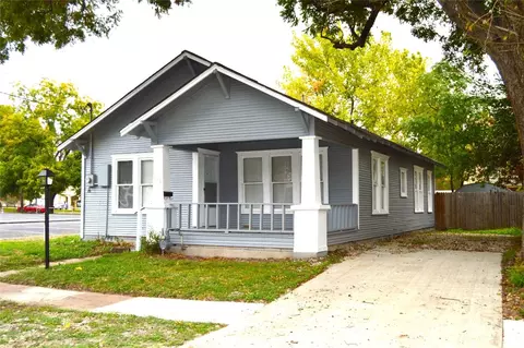 105 E College St, Terrell, TX 75160 photo 2