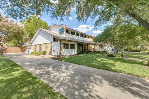 2813 Raintree Dr, Carrollton, TX 75006