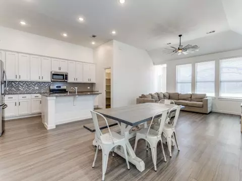 1316 Friesian Ln, Aubrey, TX 76227