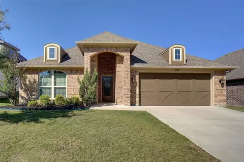 1625 Town Creek Cir, Weatherford, TX 76086