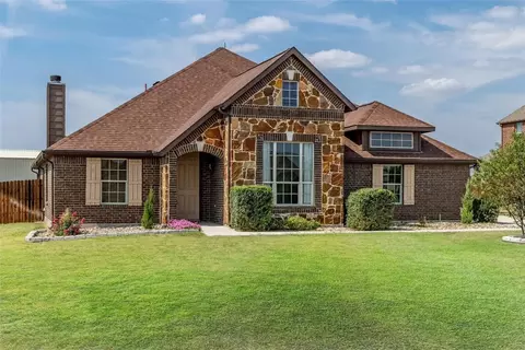 325 Montana Ct, New Fairview, TX 76078
