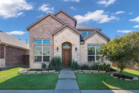 2440 Opaline Dr, Aubrey, TX 76227