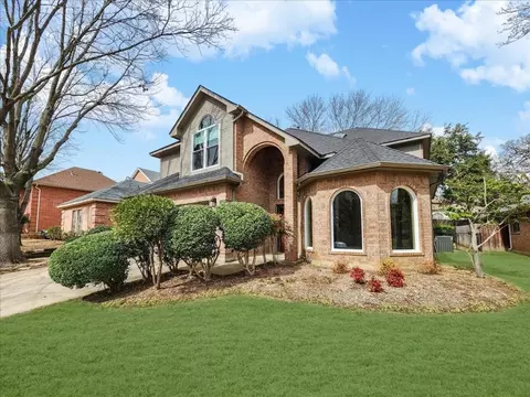 2407 Hedgeapple Dr, Arlington, TX 76001