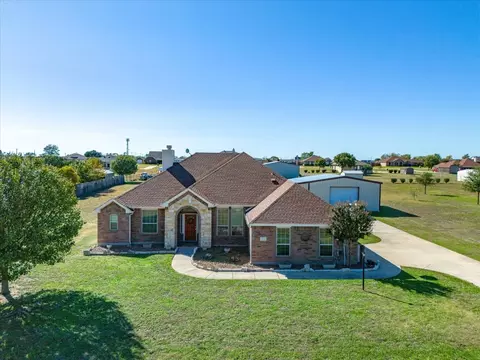 1013 Macadamia St, Venus, TX 76084