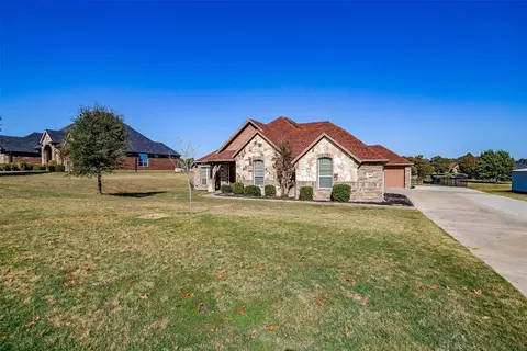 7005 Twin Hills Dr, Joshua, TX 76058