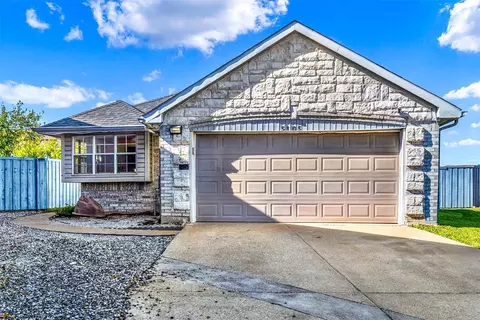5105 Wedgewood Dr, Garland, TX 75043