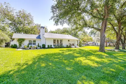 4013 Trail Lake Dr, Fort Worth, TX 76109