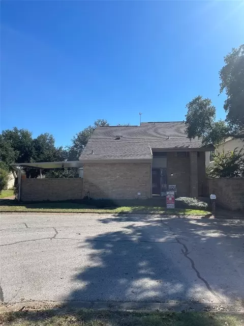8201 Mountain Lake Cir, Fort Worth, TX 76179