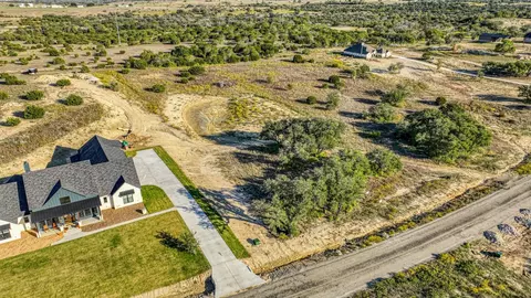1047 Kingsley Ct, Weatherford, TX 76087