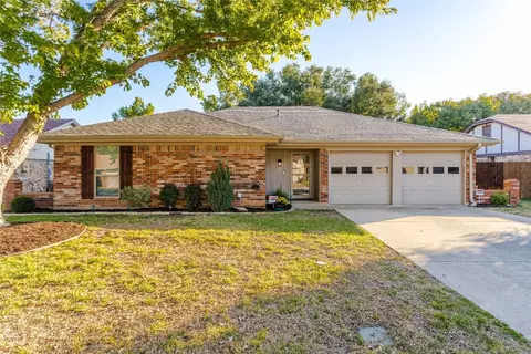 2507 Westpark Way Cir, Euless, TX 76040