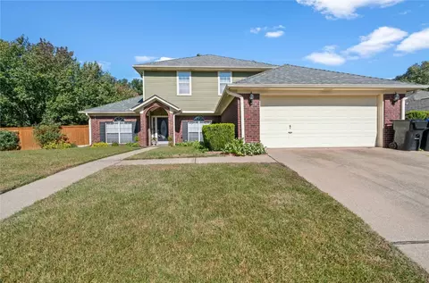 2001 Boston Dr, Longview, TX 75601