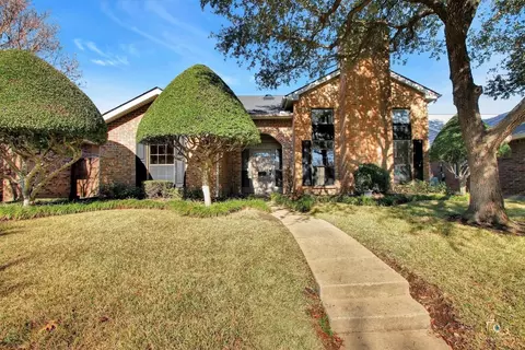 4417 Junction Dr, Plano, TX 75093
