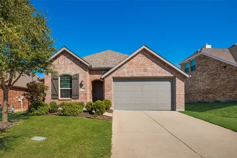 5288 Canfield Ln, Forney, TX 75126