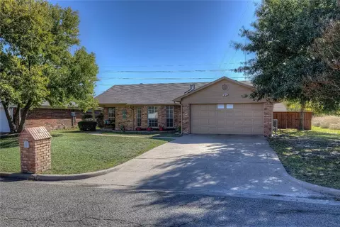 4009 Sunhill Dr, Greenville, TX 75402